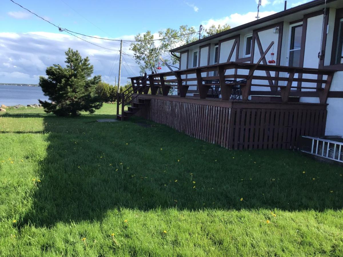 Au Bord De La Baie Bed & Breakfast Bouctouche